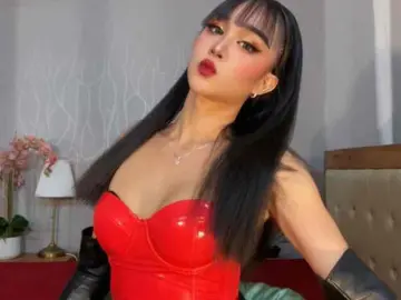 Steffaniesaints_TSのImliveでセックスカメラ